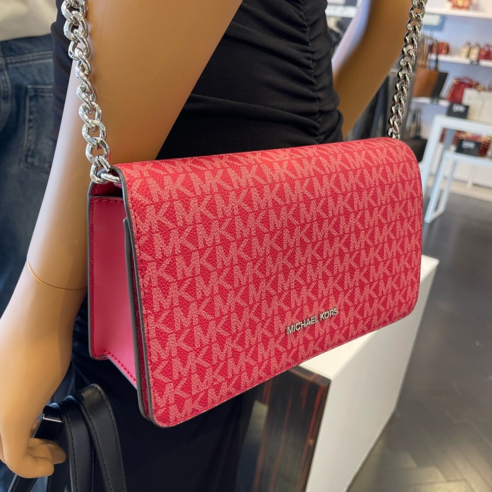 MICHAEL KORS Jet Set Signature Logo Crossbody Bag
Dark Raspberry 
NWT - Picture 5 of 16
